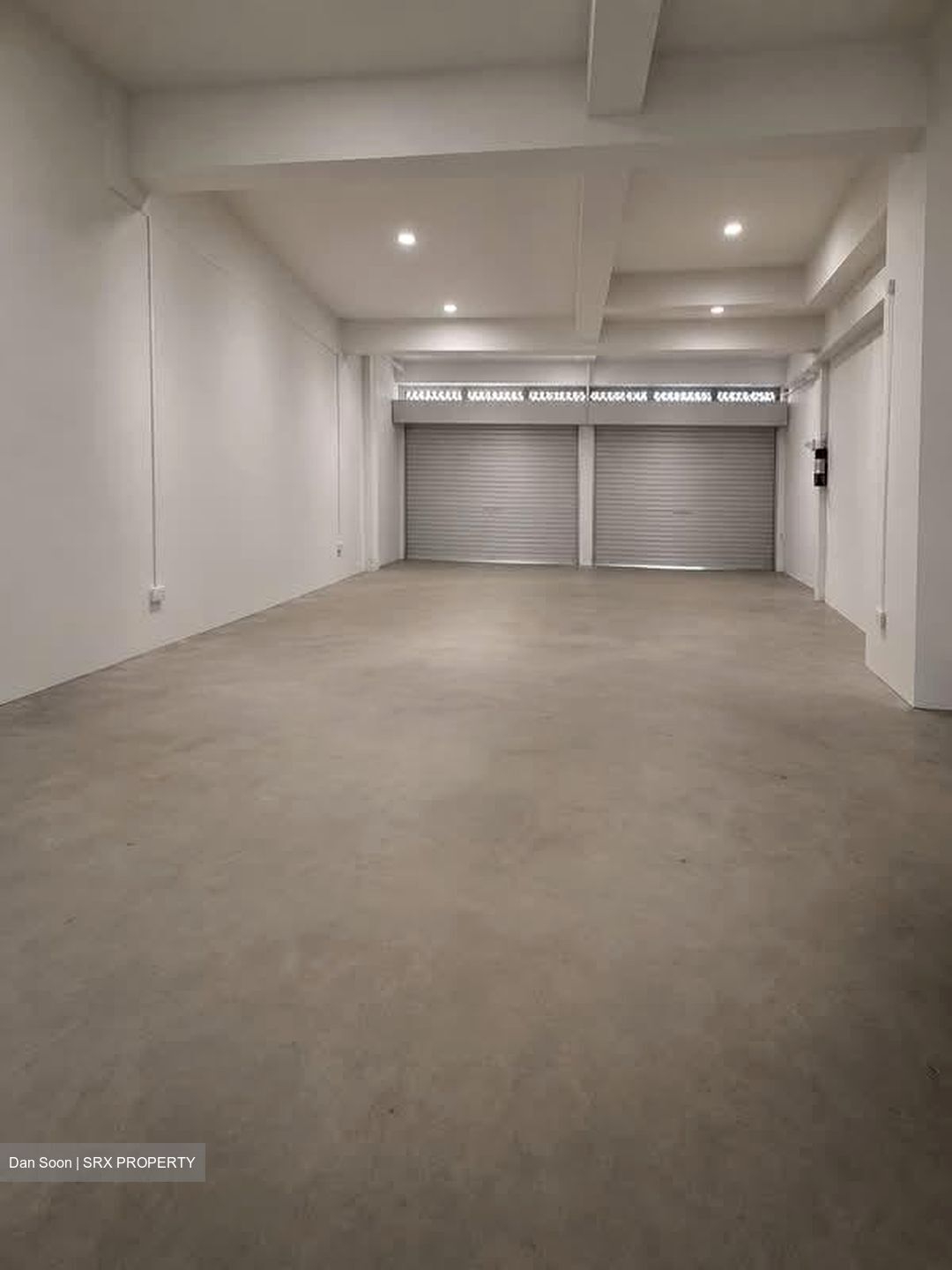 Saint George's Road (D12), Shop House #575914391